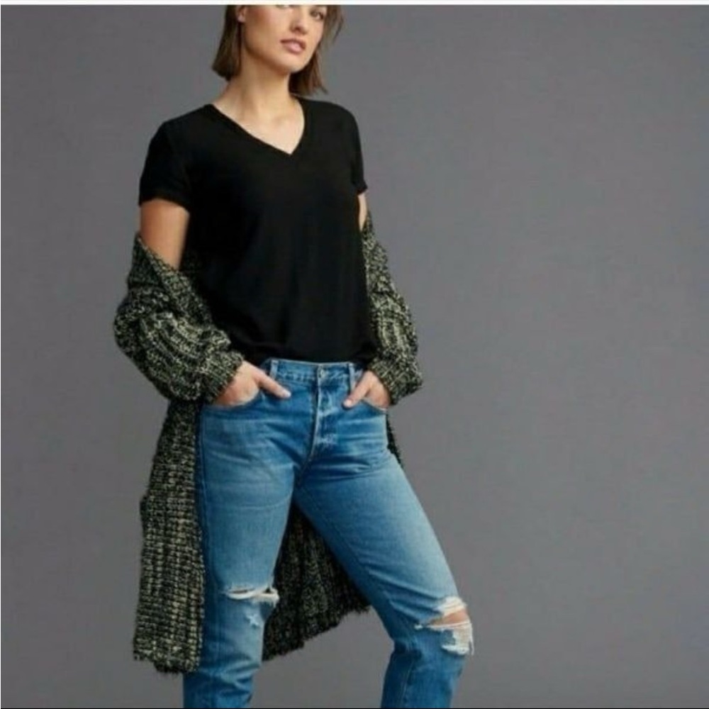 Anthropologie Cloth & Stone Black Short Sleeve Tee Shirt Top V-Neck